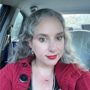Meet your Posher, Amanda